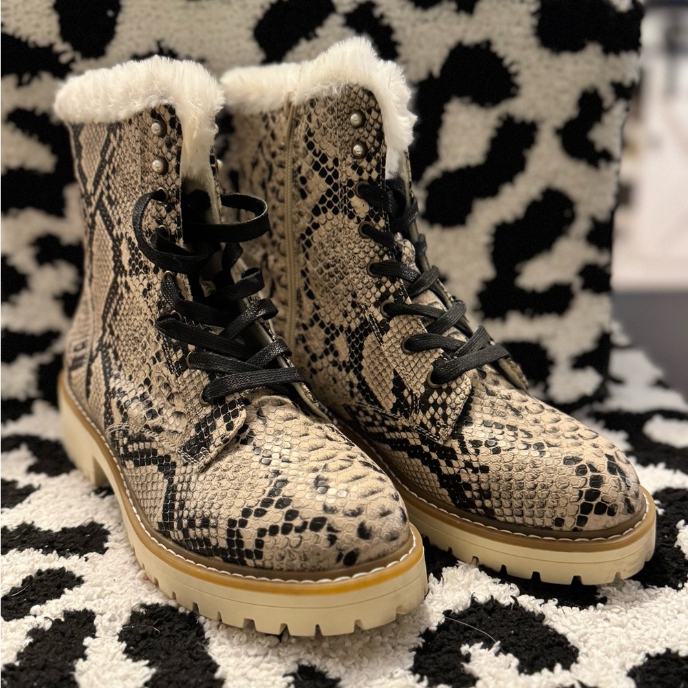 Sugar snake print combat booties sz 11M
